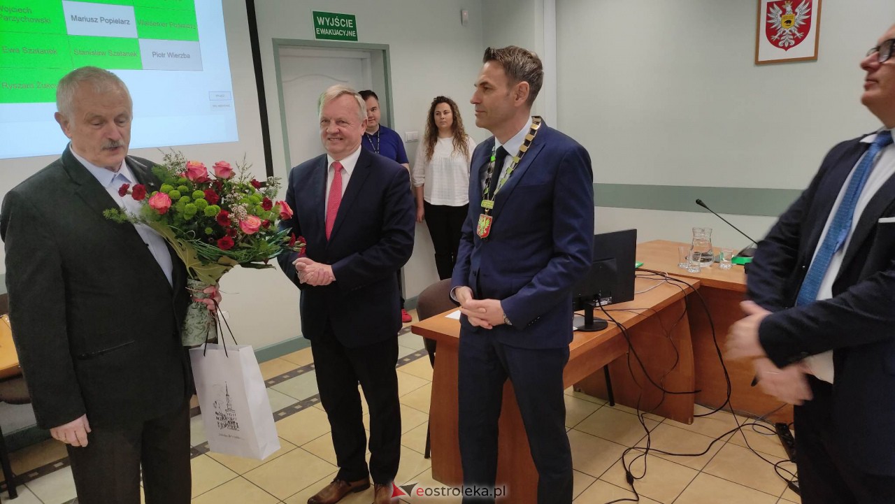 Podziękowanie dla byłego PINB Z. Małkowskiego [27.04.2023] - zdjęcie #8 - eOstroleka.pl