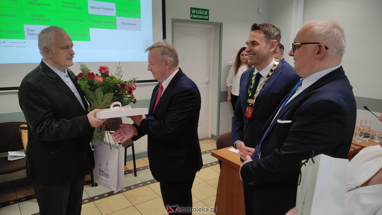 Podziękowanie dla byłego PINB Z. Małkowskiego [27.04.2023] - zdjęcie #1 - eOstroleka.pl