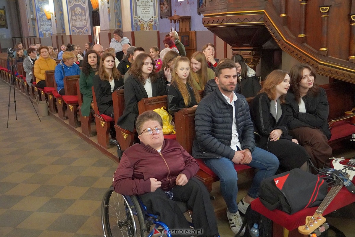 27. Festiwal Piosenki Religijnej w Goworowie [27.04.2023] - zdjęcie #69 - eOstroleka.pl