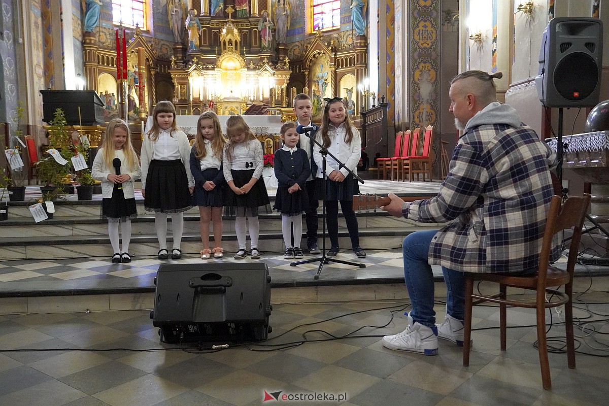 27. Festiwal Piosenki Religijnej w Goworowie [27.04.2023] - zdjęcie #68 - eOstroleka.pl