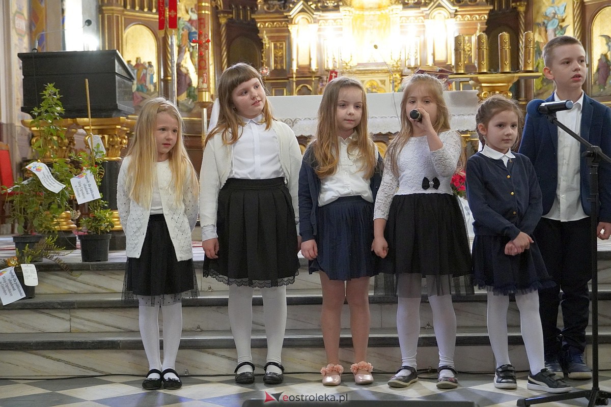 27. Festiwal Piosenki Religijnej w Goworowie [27.04.2023] - zdjęcie #63 - eOstroleka.pl