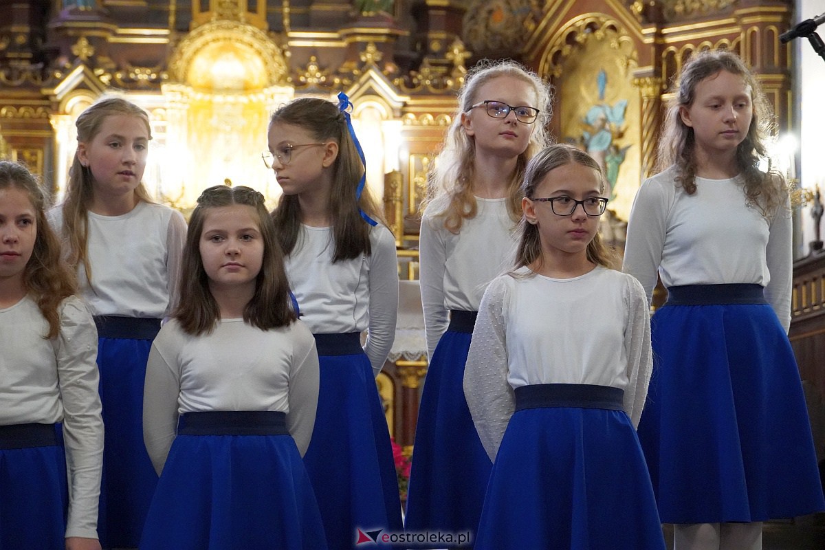 27. Festiwal Piosenki Religijnej w Goworowie [27.04.2023] - zdjęcie #39 - eOstroleka.pl