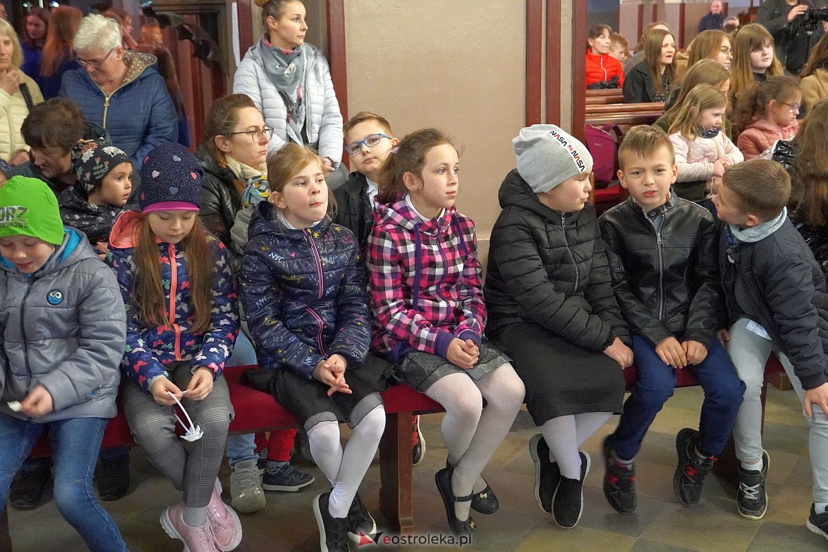 27. Festiwal Piosenki Religijnej w Goworowie [27.04.2023] - zdjęcie #30 - eOstroleka.pl