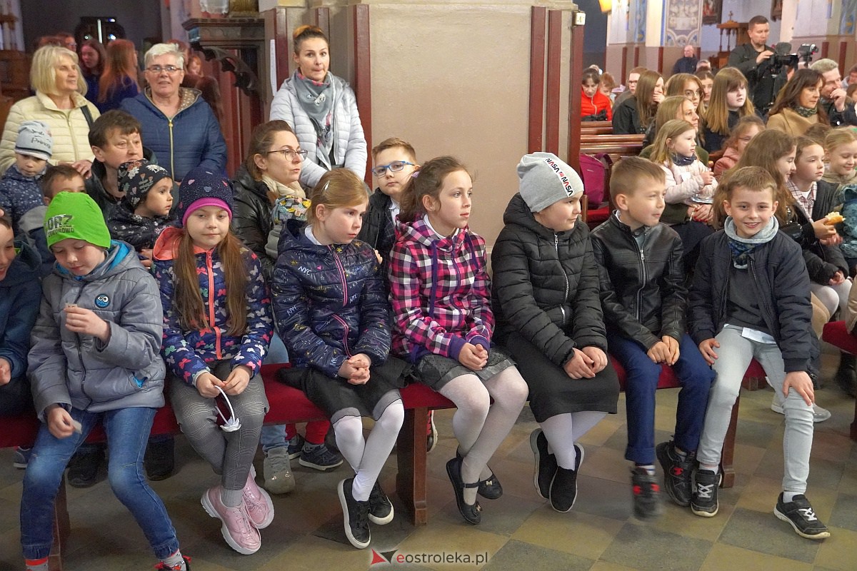 27. Festiwal Piosenki Religijnej w Goworowie [27.04.2023] - zdjęcie #29 - eOstroleka.pl