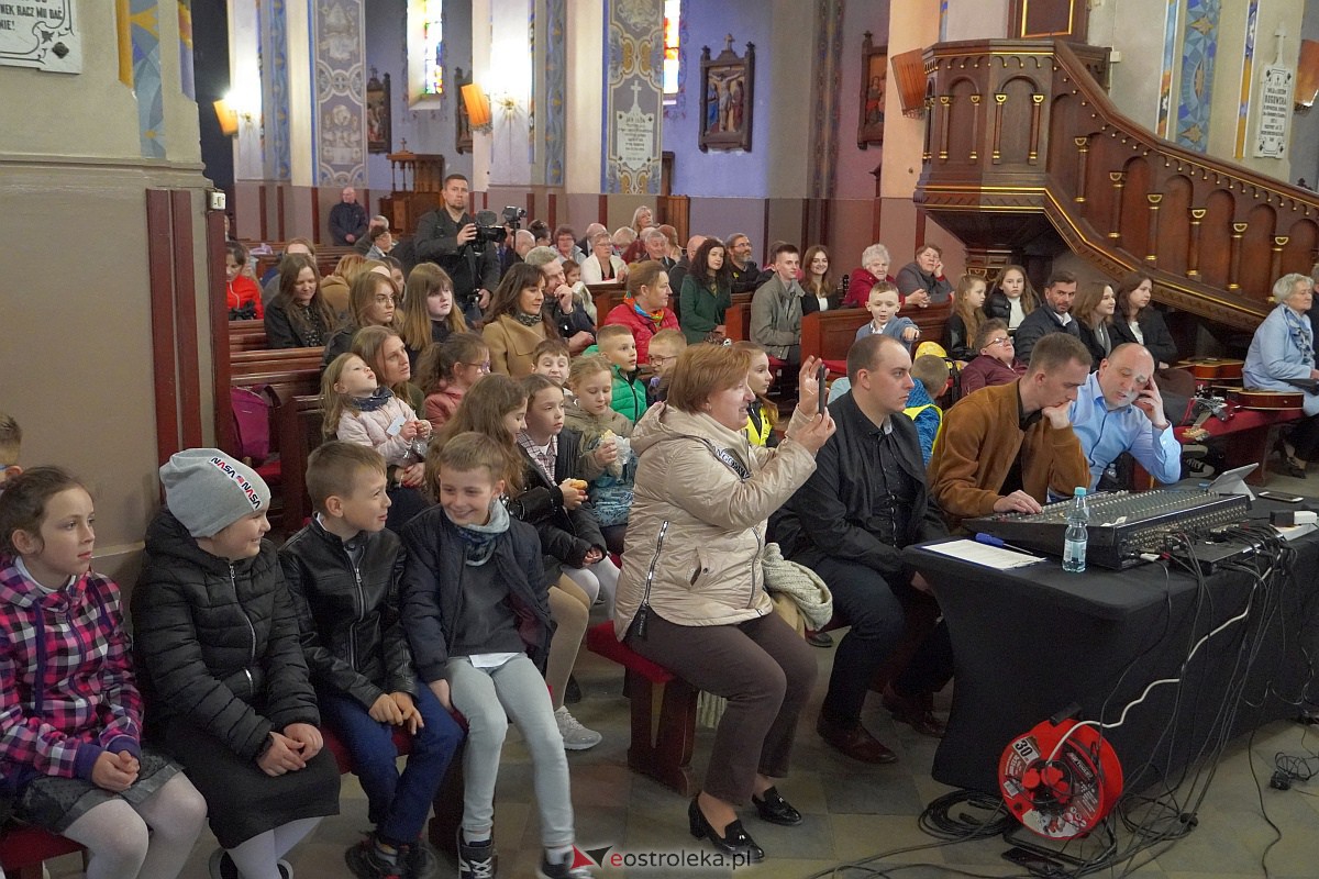 27. Festiwal Piosenki Religijnej w Goworowie [27.04.2023] - zdjęcie #28 - eOstroleka.pl