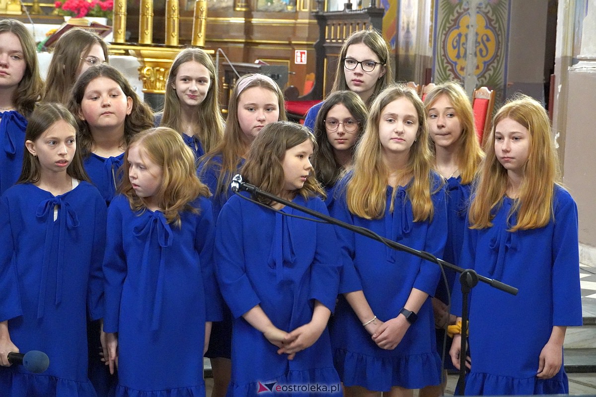 27. Festiwal Piosenki Religijnej w Goworowie [27.04.2023] - zdjęcie #26 - eOstroleka.pl