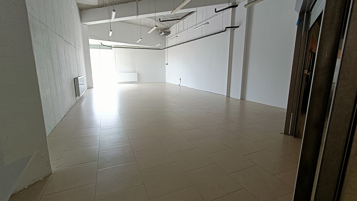 Lokale do wynajęcia w Hali Targowej Feniks [28.04.2023] - zdjęcie #12 - eOstroleka.pl