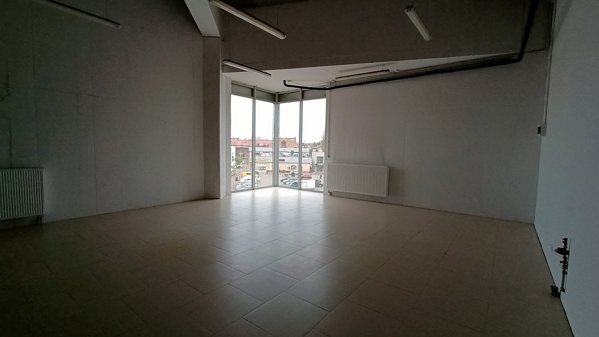 Lokale do wynajęcia w Hali Targowej Feniks [28.04.2023] - zdjęcie #7 - eOstroleka.pl