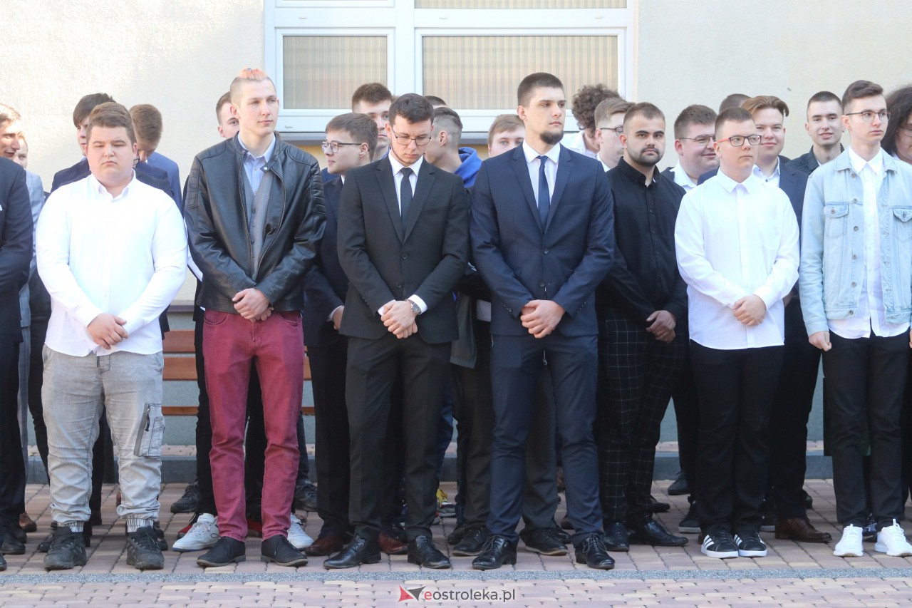Zakończenie roku szkolnego klas maturalnych III LO [28.04.2023] - zdjęcie #137 - eOstroleka.pl