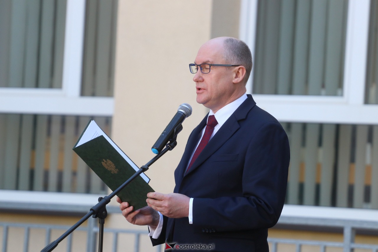 Zakończenie roku szkolnego klas maturalnych III LO [28.04.2023] - zdjęcie #119 - eOstroleka.pl