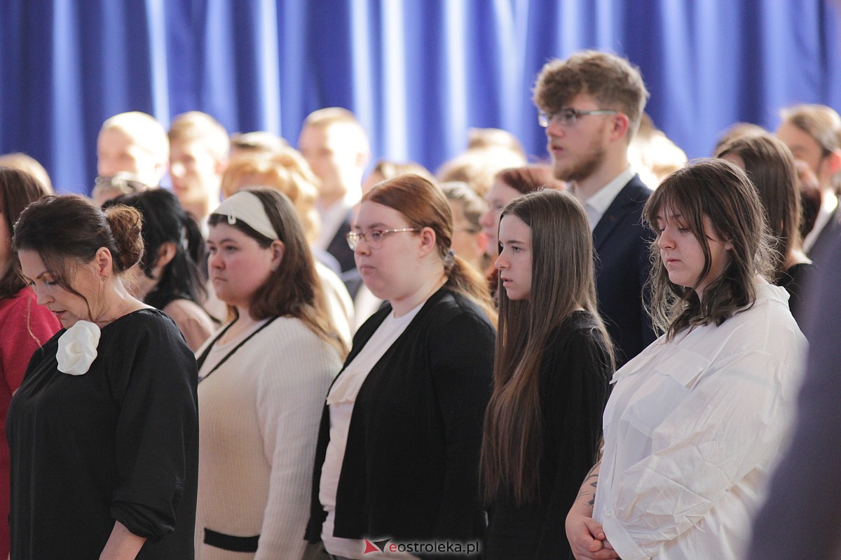 Zakoczenie roku szkolnego klas maturalnych w ZSZ nr 3 [28.04.2023] - zdjęcie #69 - eOstroleka.pl