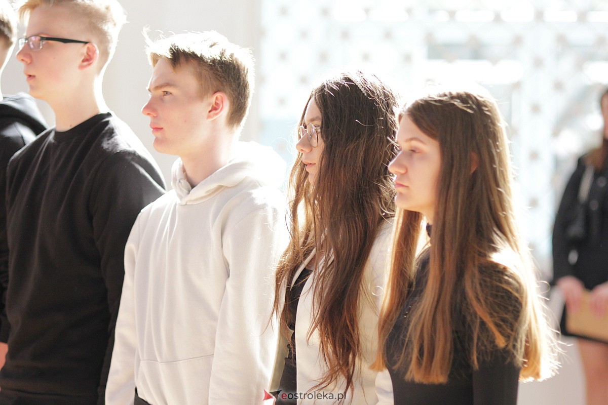 Zakoczenie roku szkolnego klas maturalnych w ZSZ nr 3 [28.04.2023] - zdjęcie #66 - eOstroleka.pl