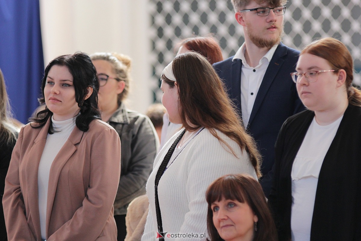 Zakoczenie roku szkolnego klas maturalnych w ZSZ nr 3 [28.04.2023] - zdjęcie #10 - eOstroleka.pl