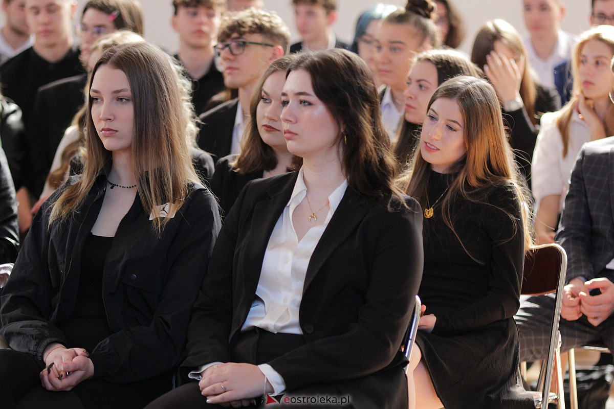 Zakoczenie roku szkolnego klas maturalnych w ZSZ nr 3 [28.04.2023] - zdjęcie #9 - eOstroleka.pl