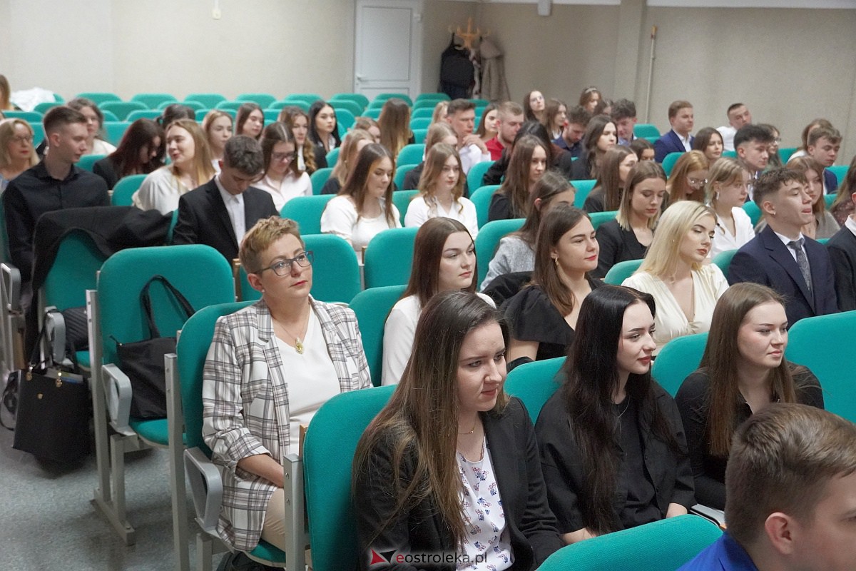 : Zakoczenie roku szkolnego klas maturalnych w ZSZ nr 4 [28.04.2023] - zdjęcie #12 - eOstroleka.pl