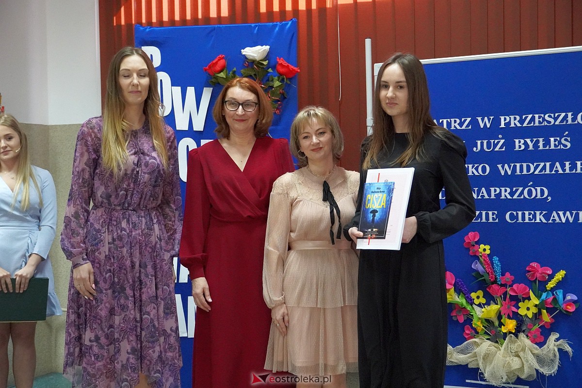 : Zakoczenie roku szkolnego klas maturalnych w ZSZ nr 4 [28.04.2023] - zdjęcie #36 - eOstroleka.pl