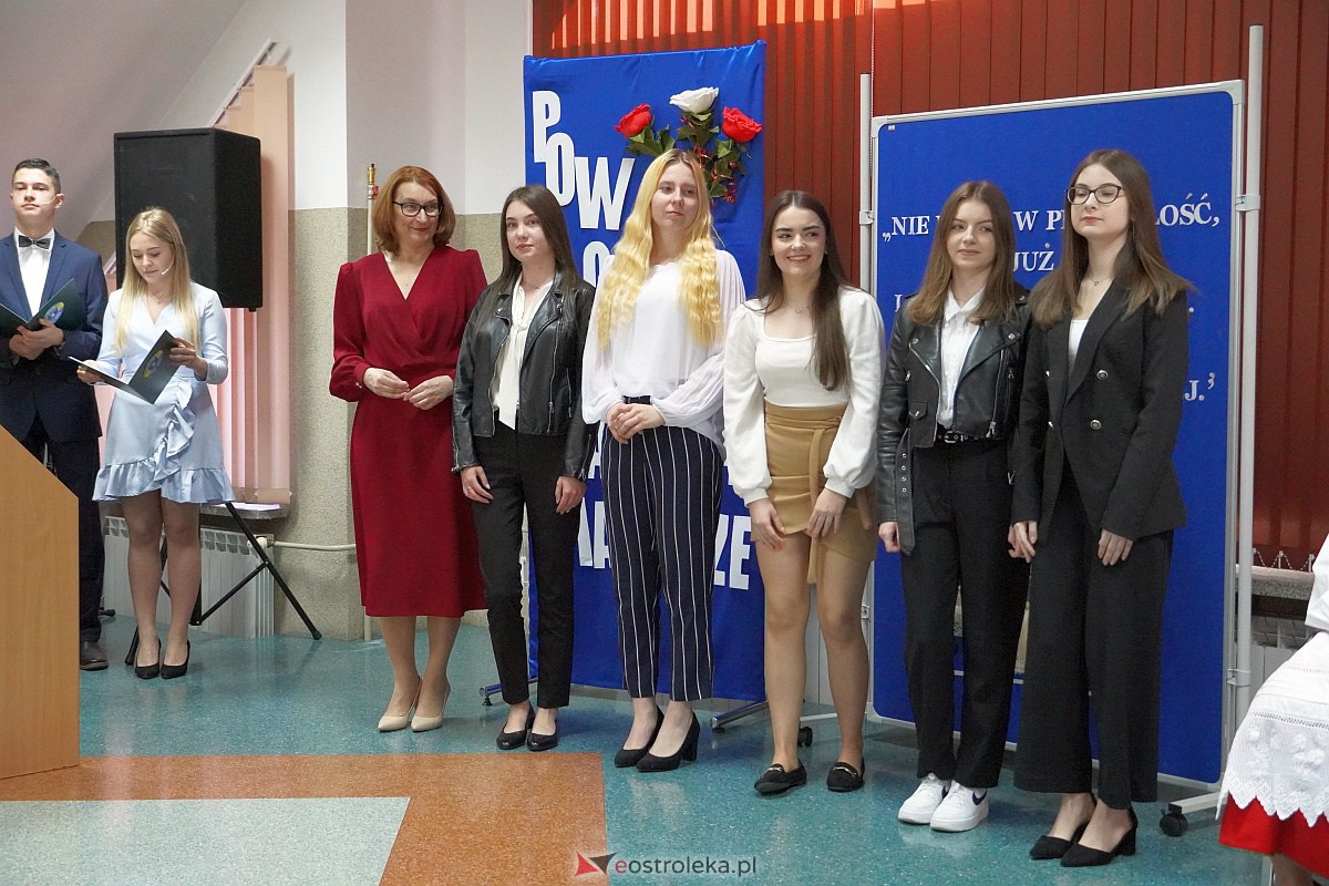 : Zakoczenie roku szkolnego klas maturalnych w ZSZ nr 4 [28.04.2023] - zdjęcie #27 - eOstroleka.pl