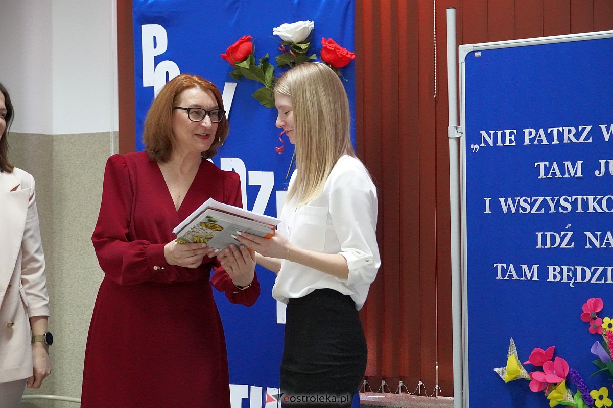 : Zakoczenie roku szkolnego klas maturalnych w ZSZ nr 4 [28.04.2023] - zdjęcie #4 - eOstroleka.pl
