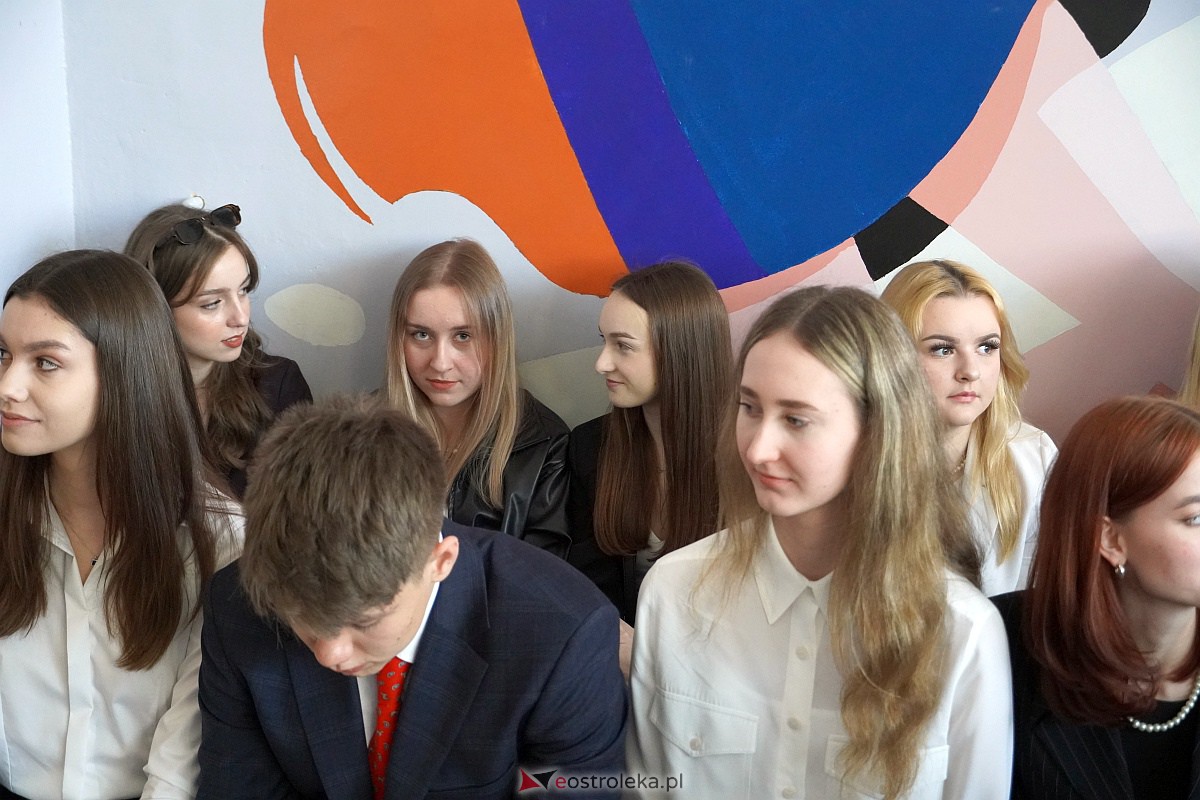 Zakoczenie roku szkolnego klas maturalnych w I LO [28.04.2023] - zdjęcie #28 - eOstroleka.pl