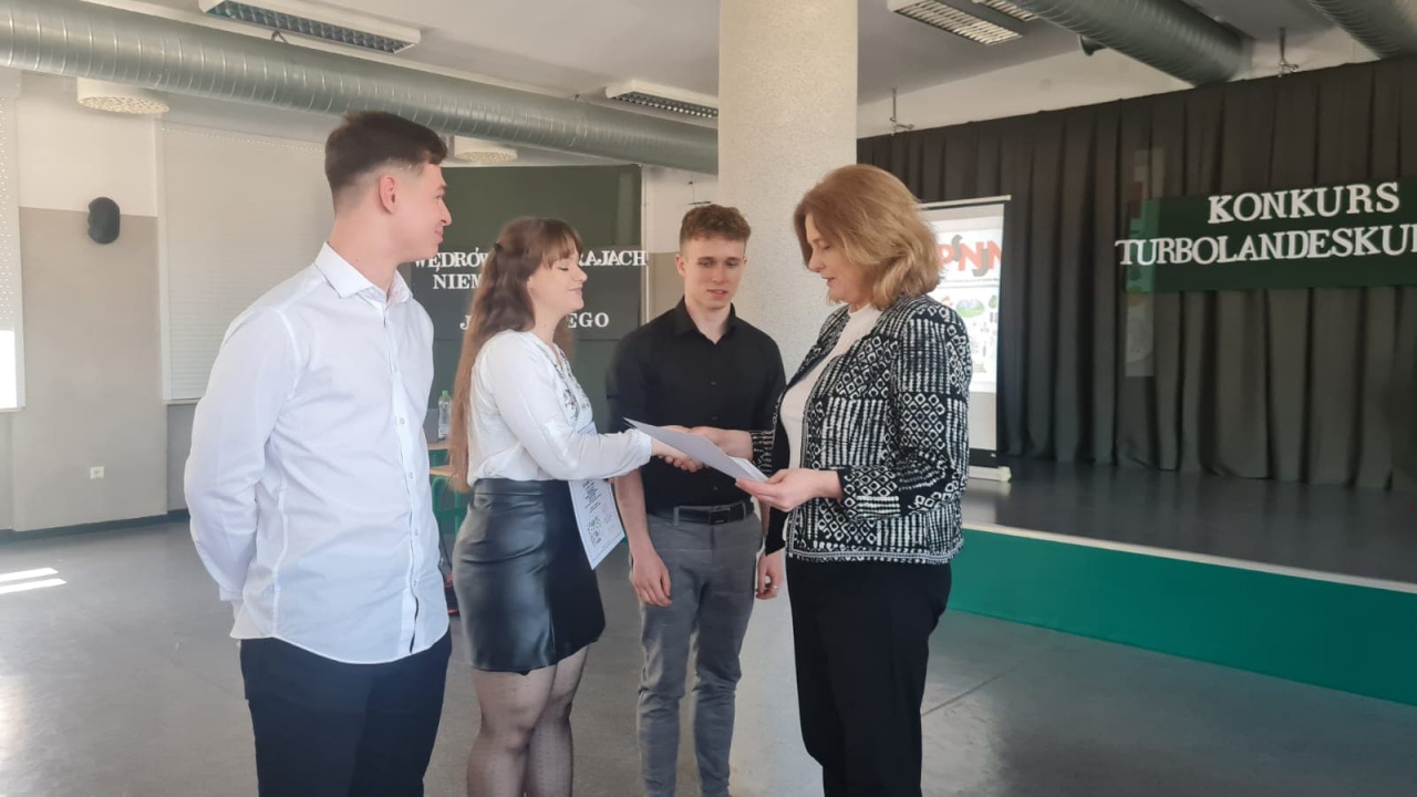 II rejonowy etap konkursu „Turbolandeskunde – Wędrówka po krajach niemieckiego obszaru językowego” - zdjęcie #1 - eOstroleka.pl