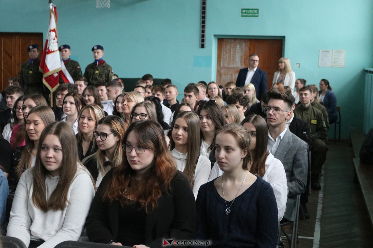 Zakoczenie roku szkolnego klas maturalnych w ZSZ 2 [28.04.2023] - zdjęcie #85 - eOstroleka.pl