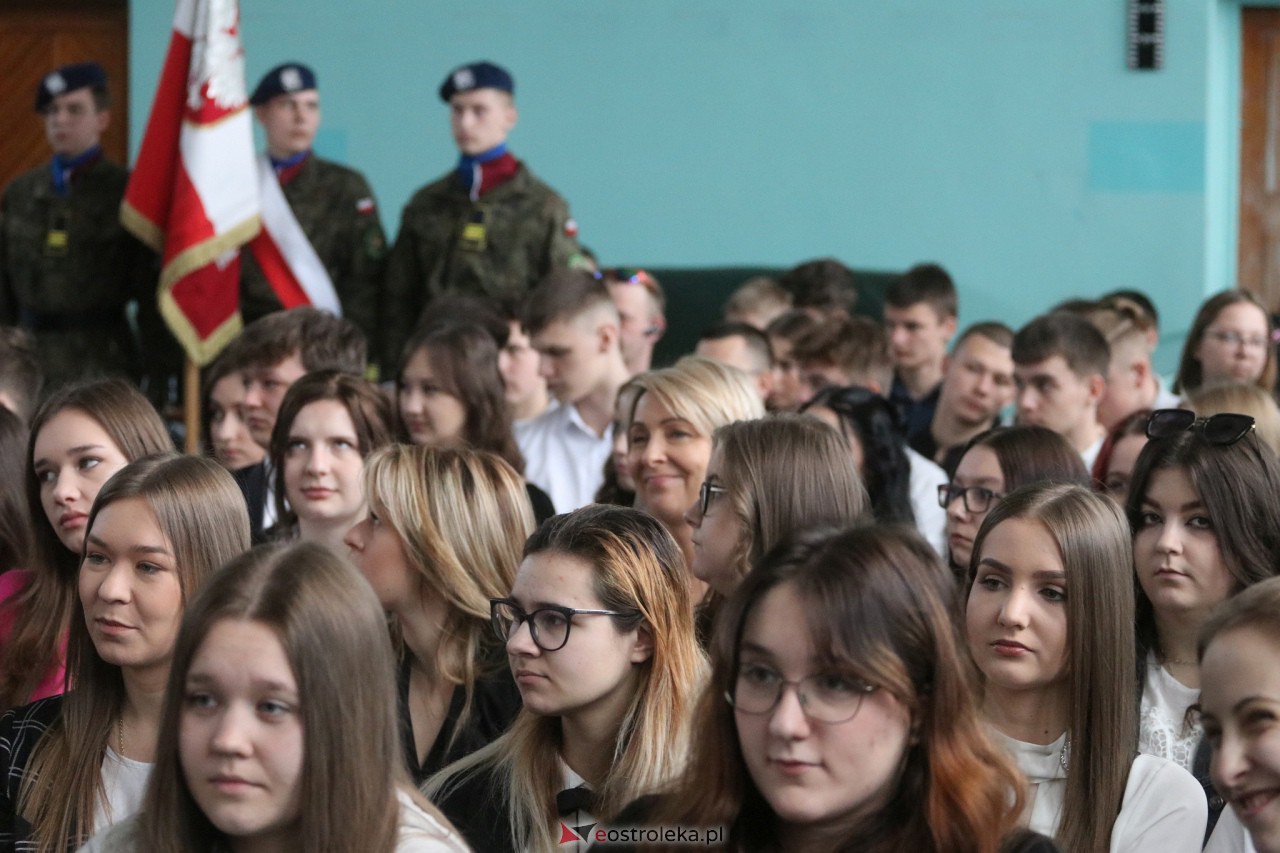 Zakoczenie roku szkolnego klas maturalnych w ZSZ 2 [28.04.2023] - zdjęcie #73 - eOstroleka.pl