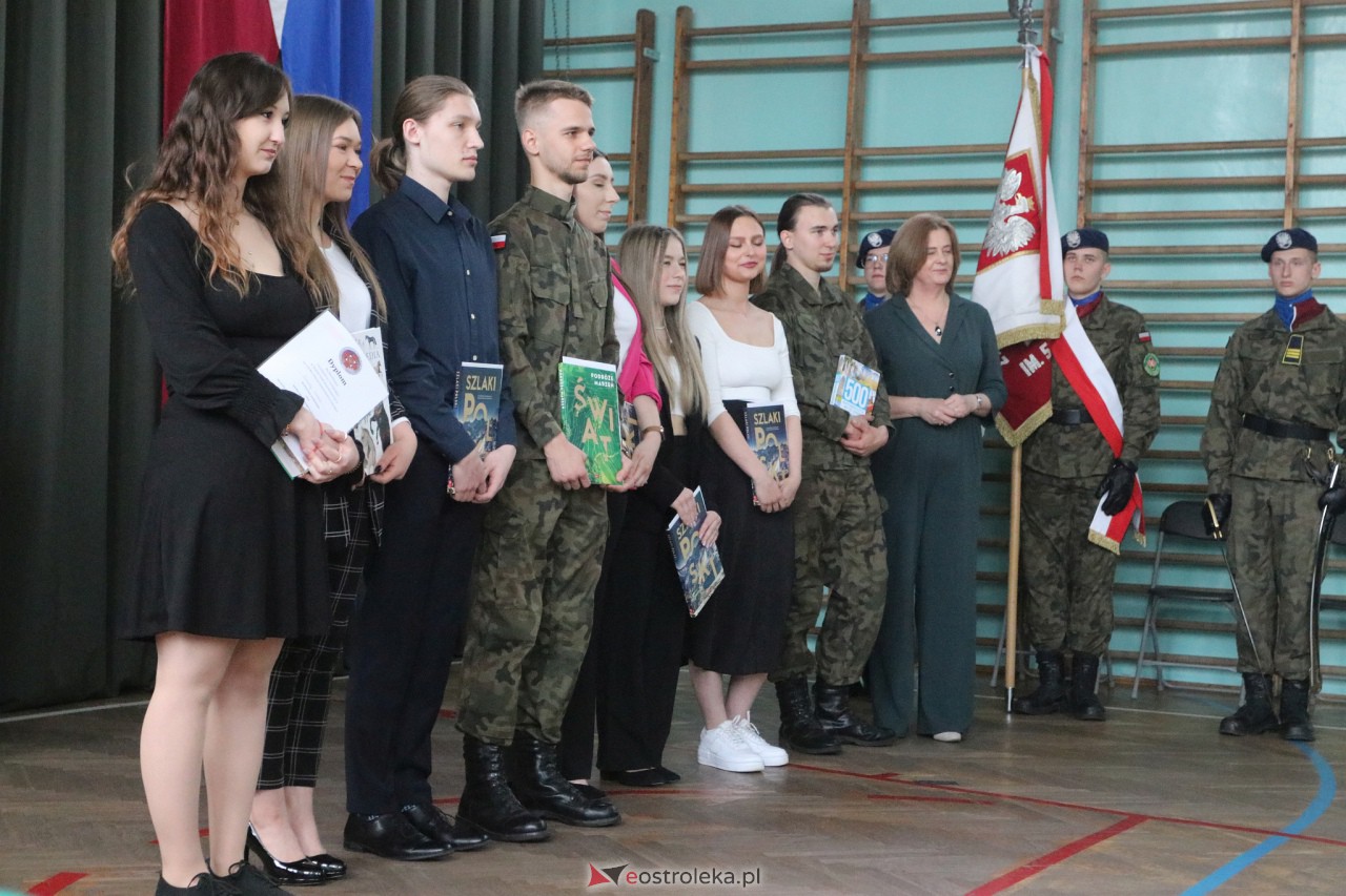 Zakoczenie roku szkolnego klas maturalnych w ZSZ 2 [28.04.2023] - zdjęcie #54 - eOstroleka.pl