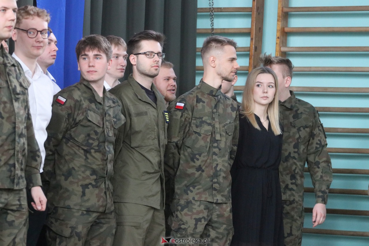 Zakoczenie roku szkolnego klas maturalnych w ZSZ 2 [28.04.2023] - zdjęcie #34 - eOstroleka.pl