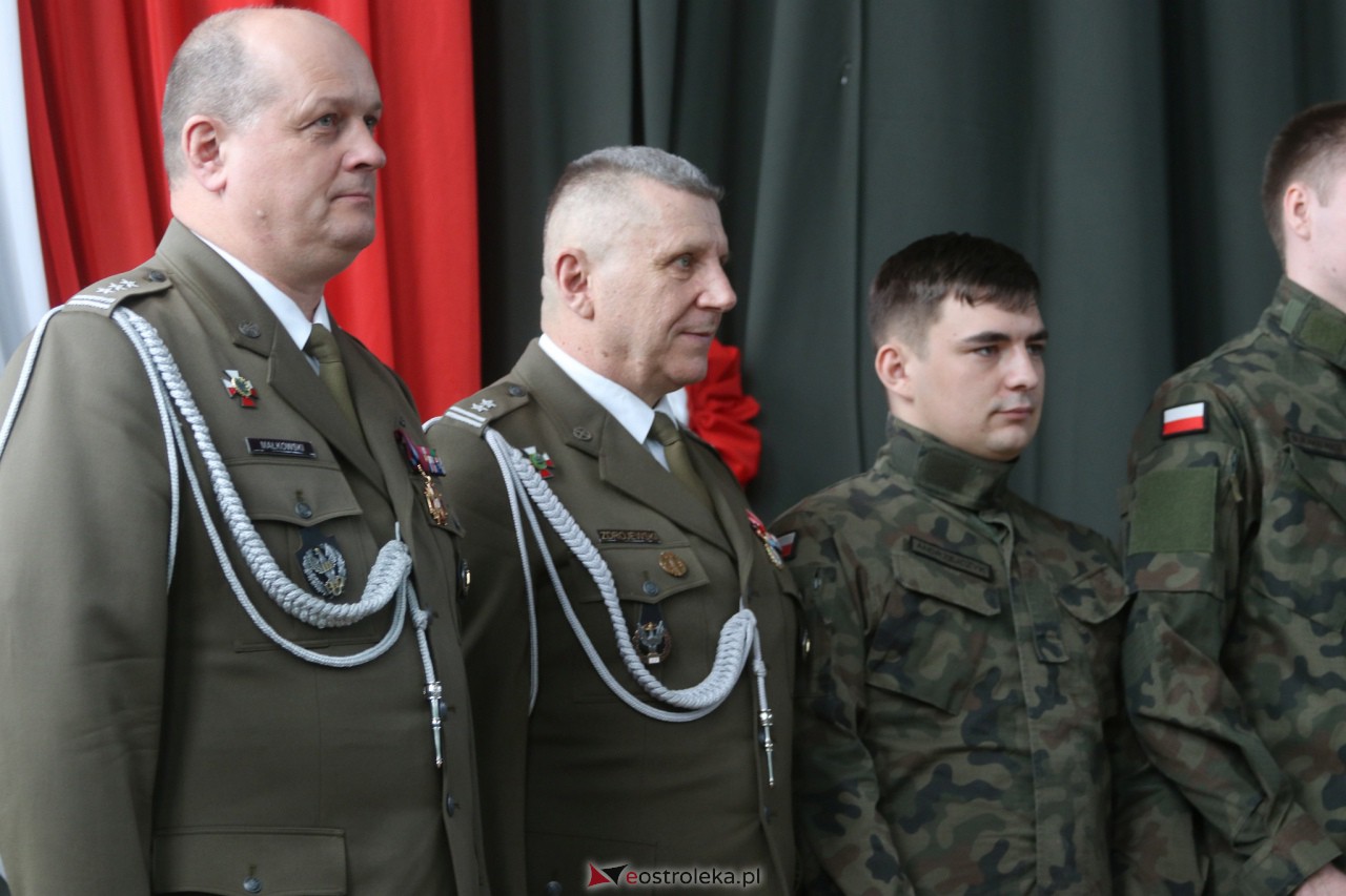 Zakoczenie roku szkolnego klas maturalnych w ZSZ 2 [28.04.2023] - zdjęcie #15 - eOstroleka.pl