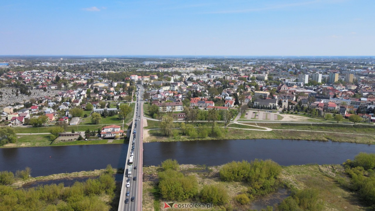 Majówka 2023 - korki na ulocach Ostrołęki [29.04.2023] - zdjęcie #3 - eOstroleka.pl