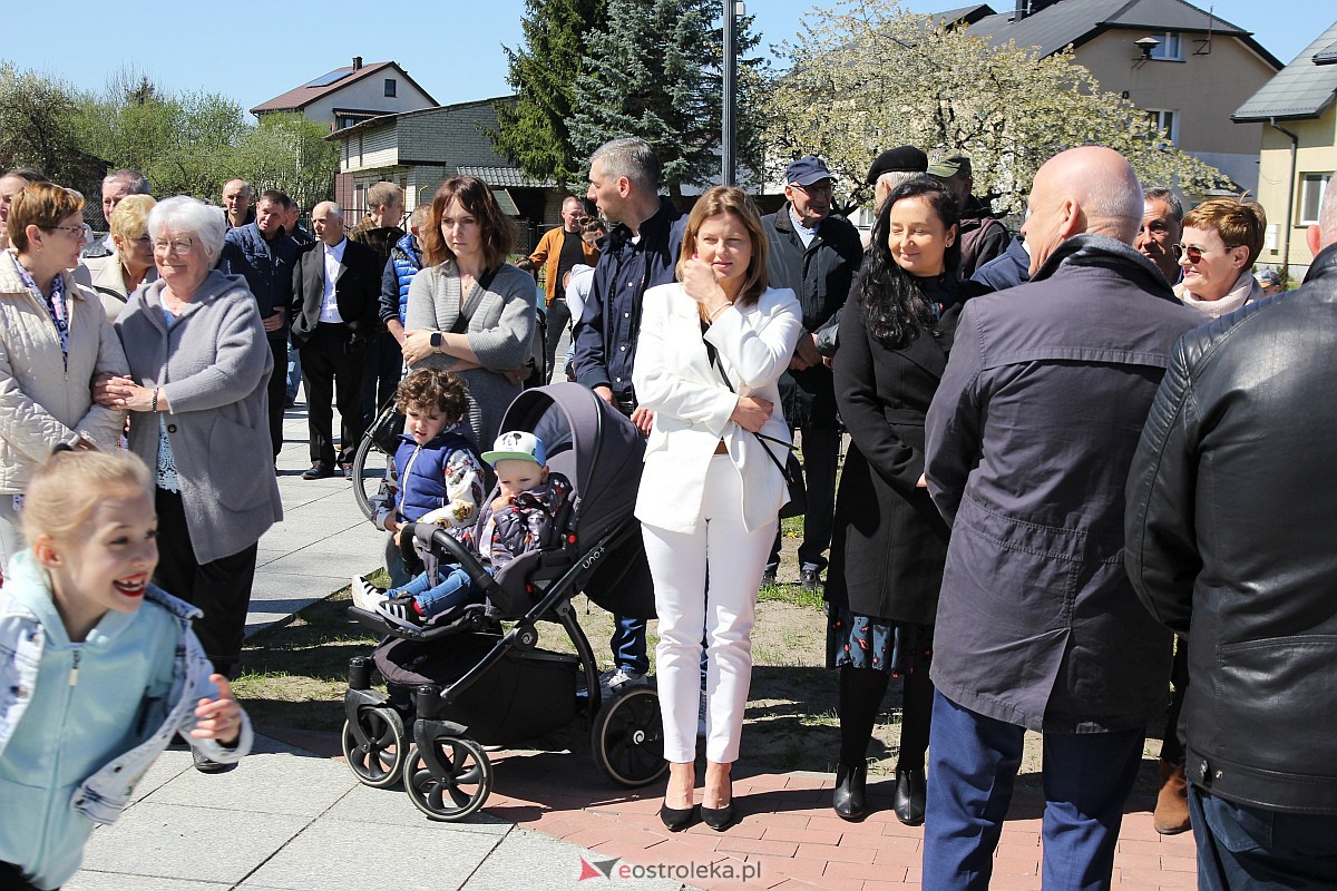 Uroczyste otwarcie nowego amfiteatru w Troszynie [30.04.2023] - zdjęcie #140 - eOstroleka.pl