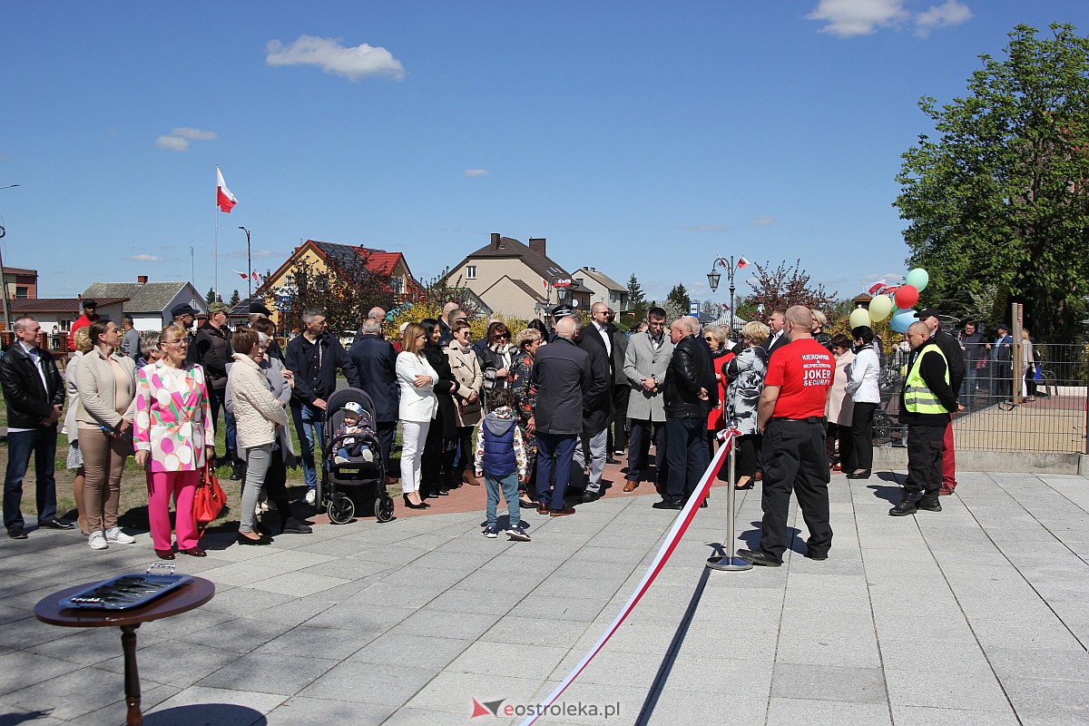 Uroczyste otwarcie nowego amfiteatru w Troszynie [30.04.2023] - zdjęcie #137 - eOstroleka.pl