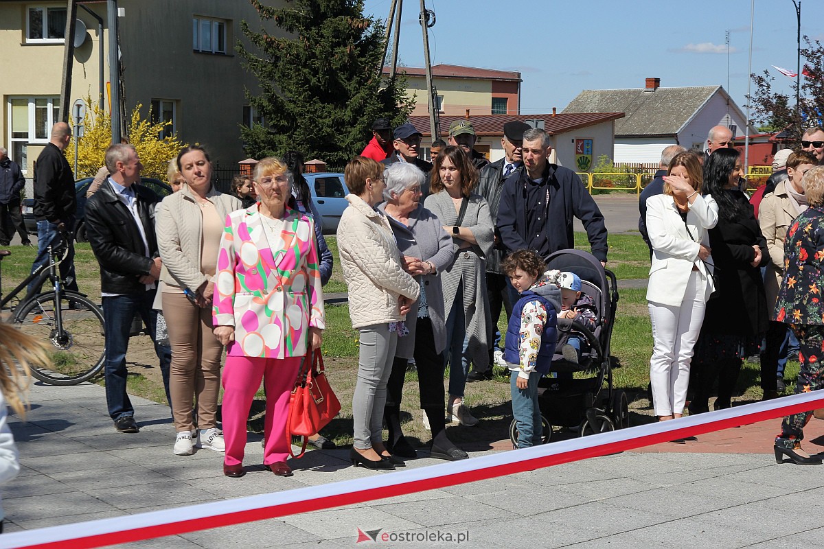 Uroczyste otwarcie nowego amfiteatru w Troszynie [30.04.2023] - zdjęcie #132 - eOstroleka.pl