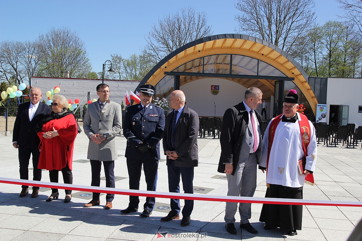 Uroczyste otwarcie nowego amfiteatru w Troszynie [30.04.2023] - zdjęcie #129 - eOstroleka.pl