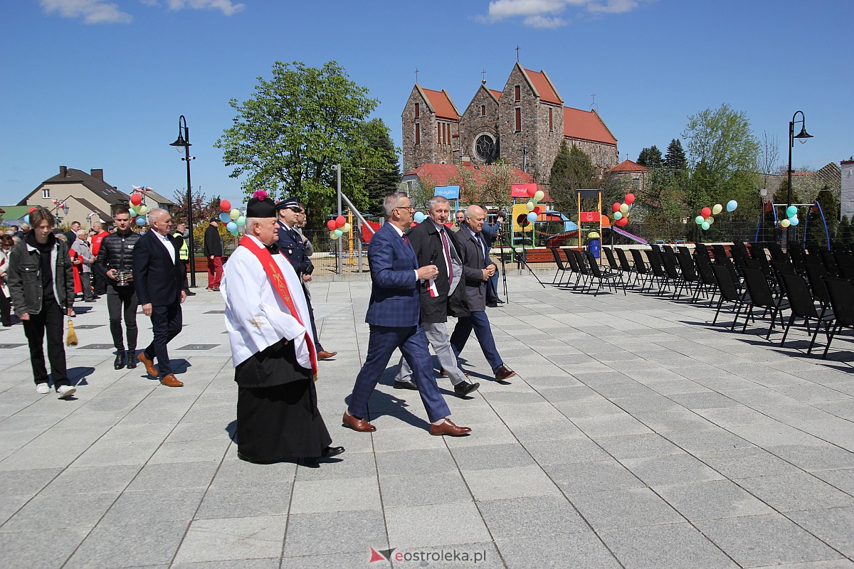 Uroczyste otwarcie nowego amfiteatru w Troszynie [30.04.2023] - zdjęcie #122 - eOstroleka.pl