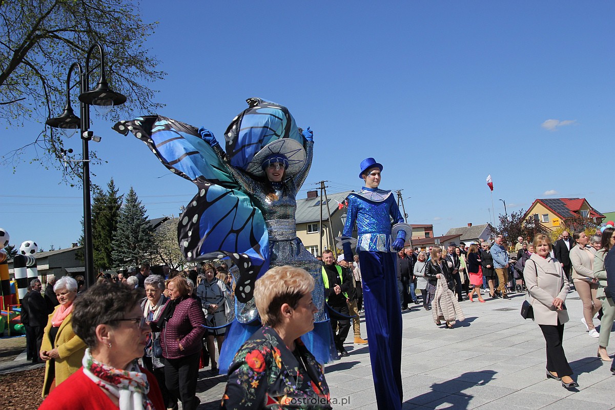 Uroczyste otwarcie nowego amfiteatru w Troszynie [30.04.2023] - zdjęcie #118 - eOstroleka.pl