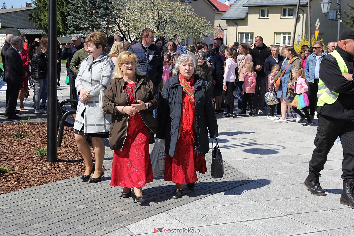 Uroczyste otwarcie nowego amfiteatru w Troszynie [30.04.2023] - zdjęcie #115 - eOstroleka.pl