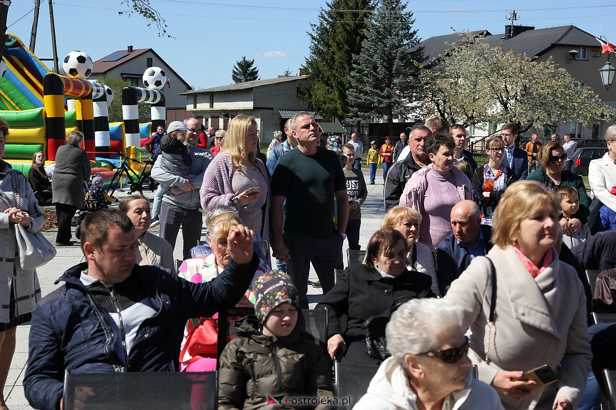 Uroczyste otwarcie nowego amfiteatru w Troszynie [30.04.2023] - zdjęcie #101 - eOstroleka.pl