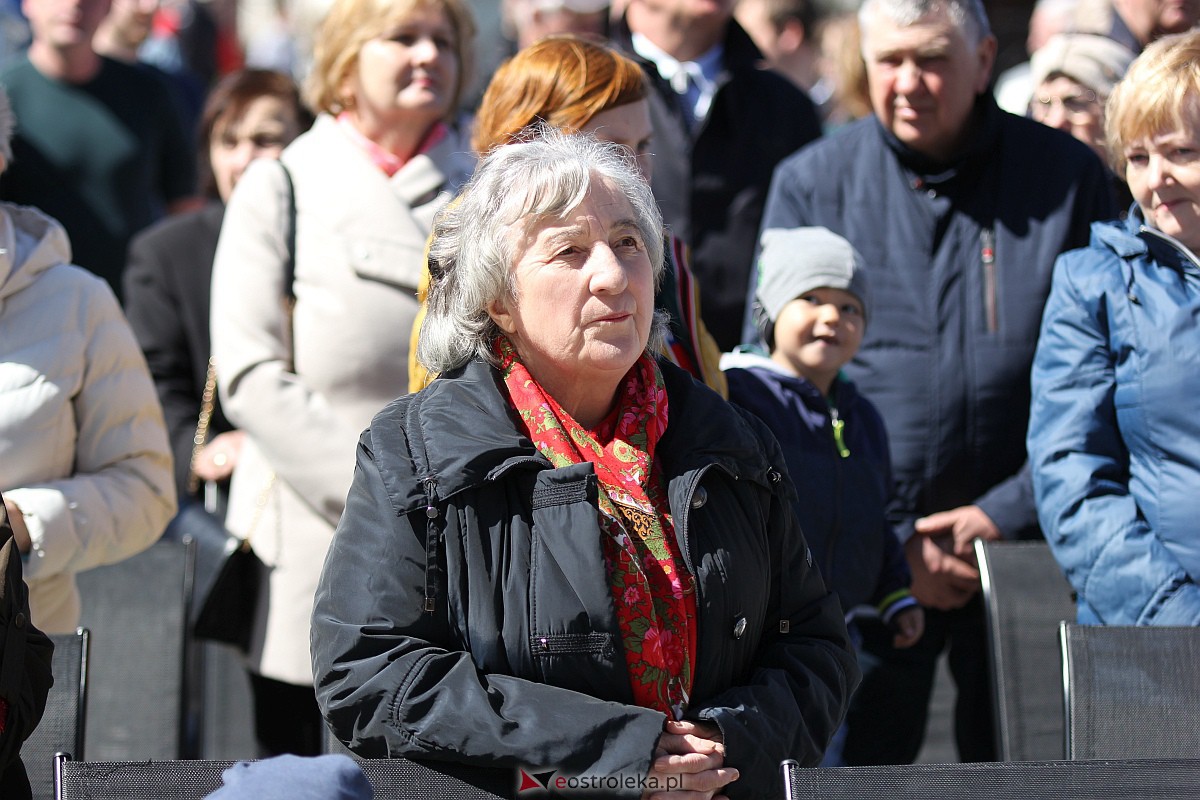 Uroczyste otwarcie nowego amfiteatru w Troszynie [30.04.2023] - zdjęcie #86 - eOstroleka.pl