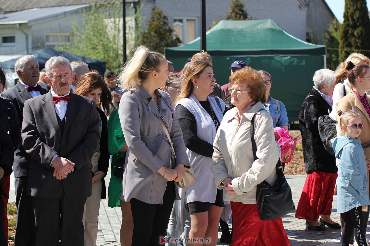 Uroczyste otwarcie nowego amfiteatru w Troszynie [30.04.2023] - zdjęcie #83 - eOstroleka.pl