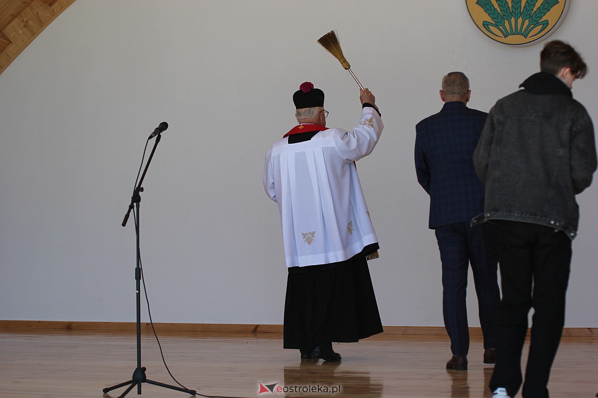 Uroczyste otwarcie nowego amfiteatru w Troszynie [30.04.2023] - zdjęcie #73 - eOstroleka.pl