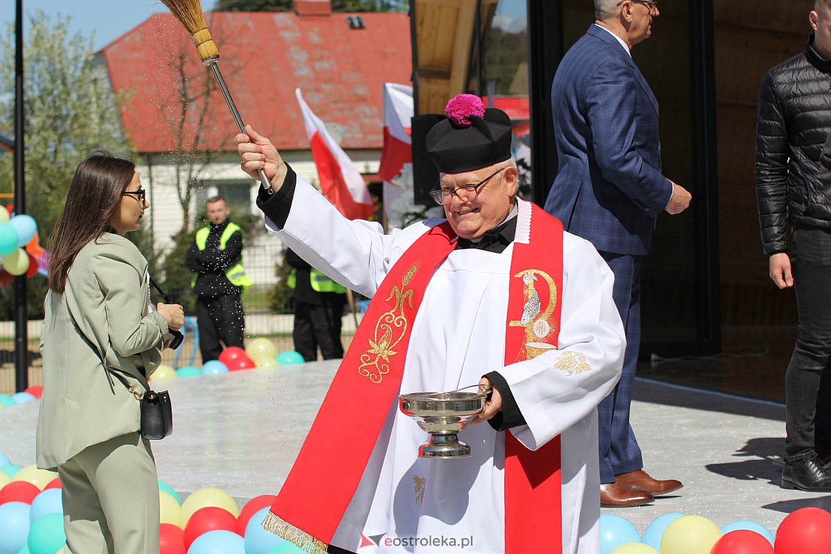 Uroczyste otwarcie nowego amfiteatru w Troszynie [30.04.2023] - zdjęcie #67 - eOstroleka.pl