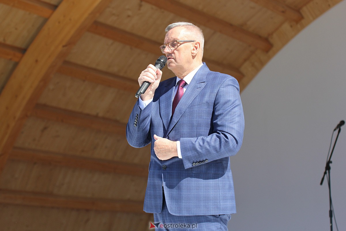 Uroczyste otwarcie nowego amfiteatru w Troszynie [30.04.2023] - zdjęcie #63 - eOstroleka.pl