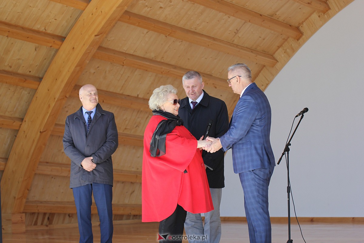 Uroczyste otwarcie nowego amfiteatru w Troszynie [30.04.2023] - zdjęcie #51 - eOstroleka.pl