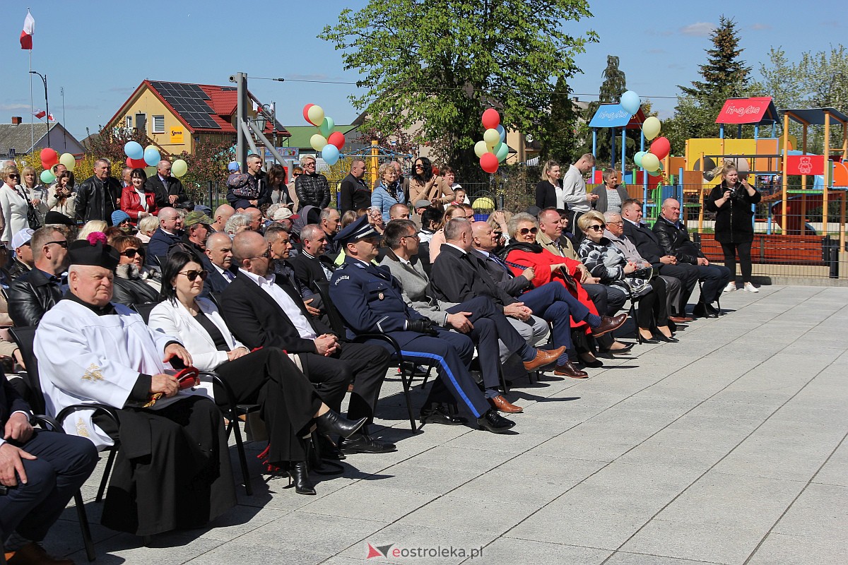 Uroczyste otwarcie nowego amfiteatru w Troszynie [30.04.2023] - zdjęcie #29 - eOstroleka.pl
