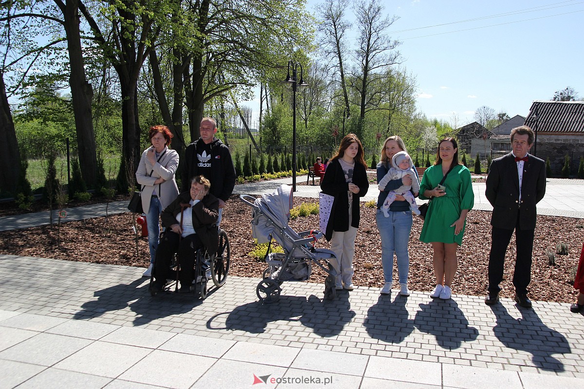 Uroczyste otwarcie nowego amfiteatru w Troszynie [30.04.2023] - zdjęcie #21 - eOstroleka.pl