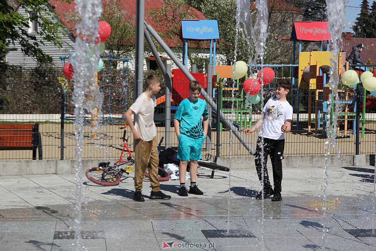 Uroczyste otwarcie nowego amfiteatru w Troszynie [30.04.2023] - zdjęcie #78 - eOstroleka.pl