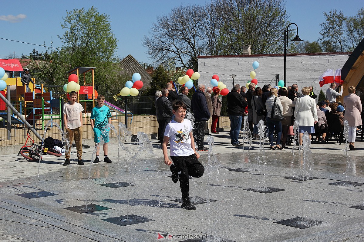 Uroczyste otwarcie nowego amfiteatru w Troszynie [30.04.2023] - zdjęcie #74 - eOstroleka.pl