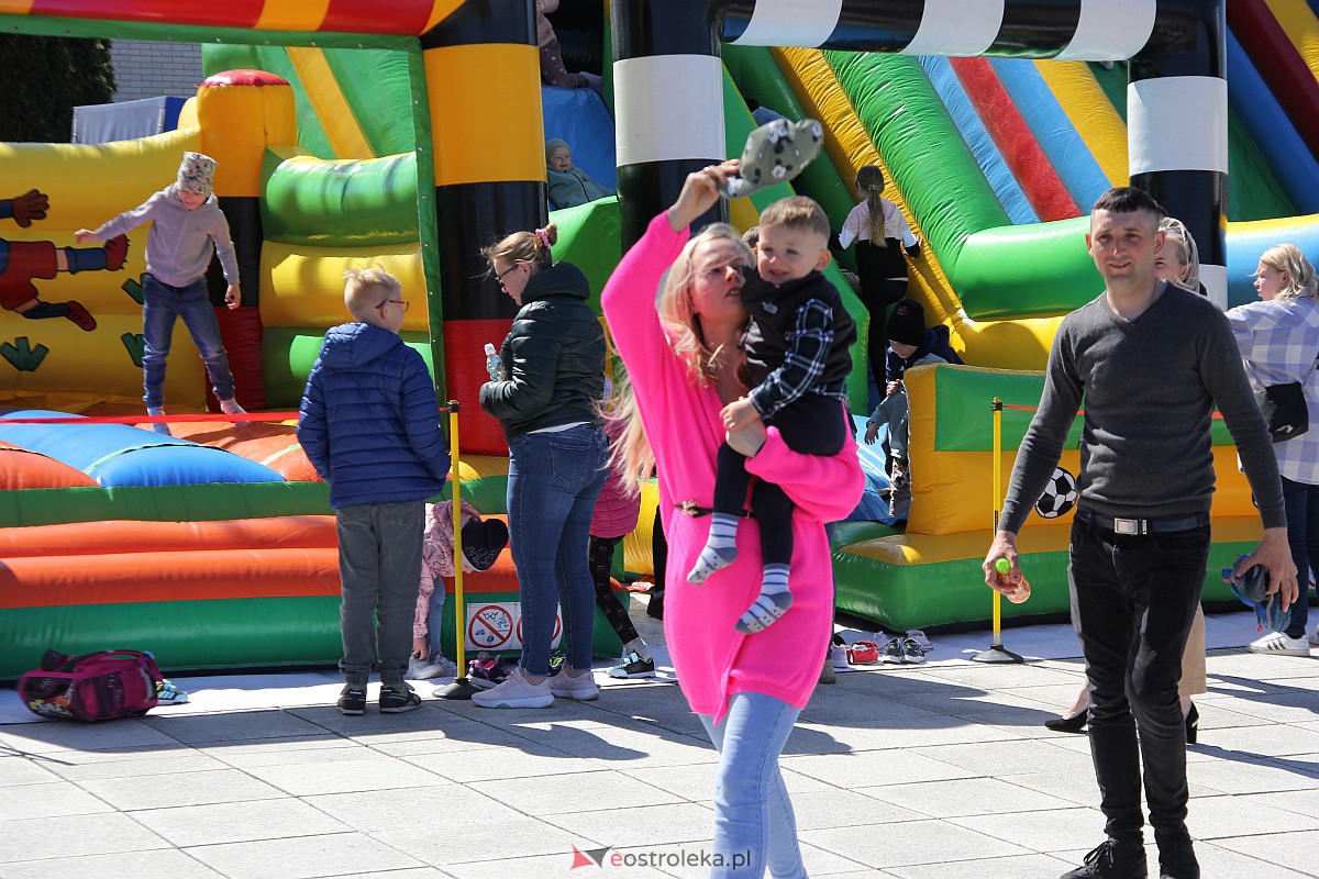 Uroczyste otwarcie nowego amfiteatru w Troszynie [30.04.2023] - zdjęcie #68 - eOstroleka.pl