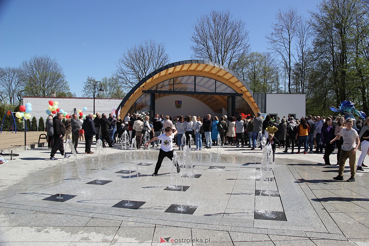 Uroczyste otwarcie nowego amfiteatru w Troszynie [30.04.2023] - zdjęcie #34 - eOstroleka.pl
